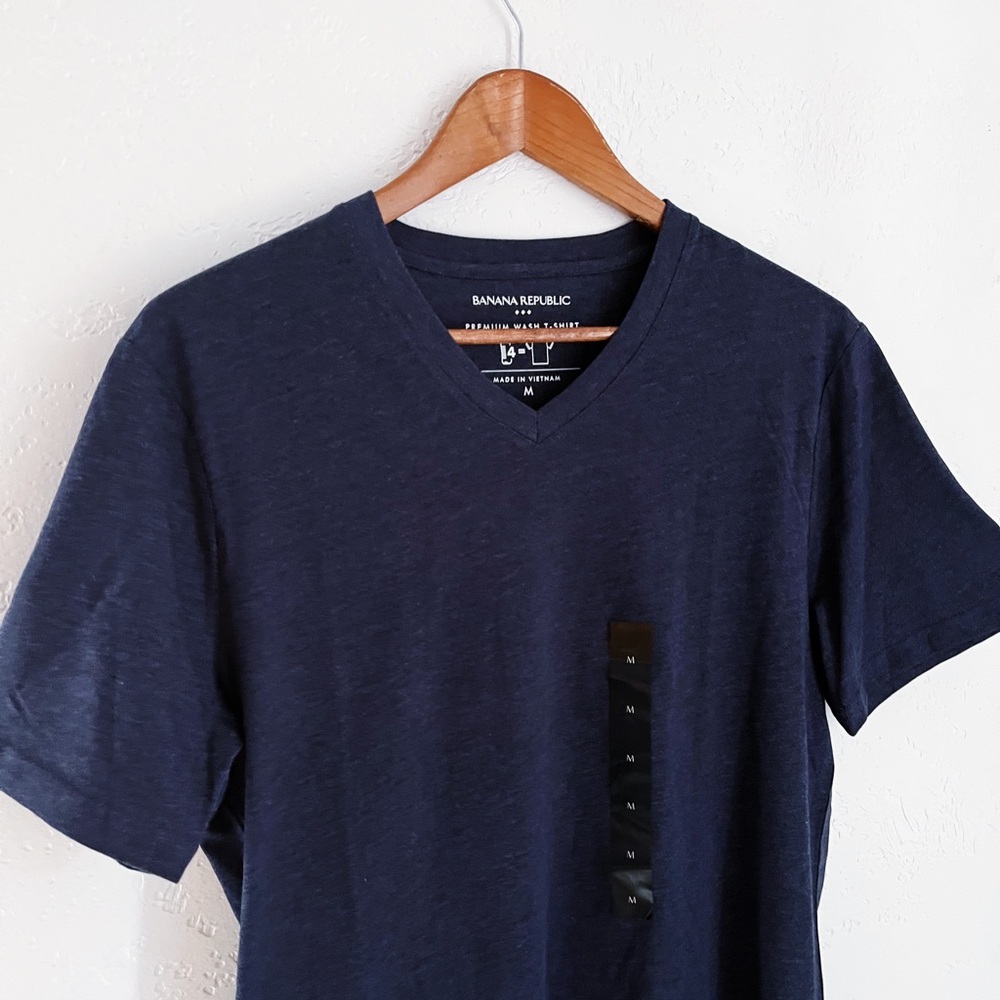 NWT Banana Republic V Neck